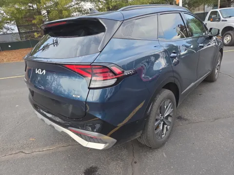 Another view of 2025 Kia Sportage Hybrid SX-Prestige for sale in Hamburg, PA at Outten Chevrolet of Hamburg