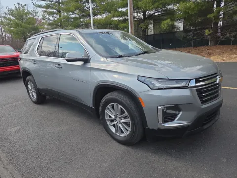 Gray 2023 Chevrolet Traverse LT Cloth for sale in Hamburg, PA