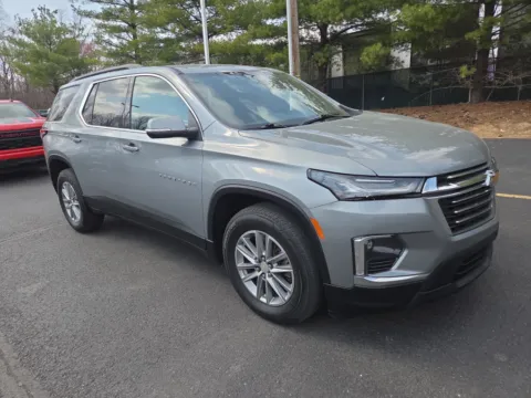 Gray 2023 Chevrolet Traverse LT Cloth for sale in Hamburg, PA
