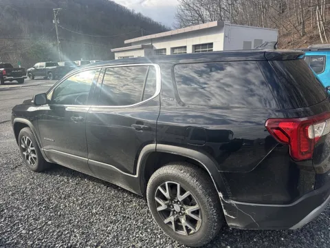 More photos of 2021 GMC Acadia SLE at Outten Chevrolet of Hamburg, PA