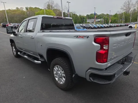 More photos of 2020 Chevrolet Silverado 3500HD LT at Outten Chevrolet of Hamburg, PA