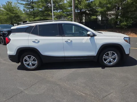 Photos of 2020 GMC Terrain SLE for sale in Hamburg, PA at Outten Chevrolet of Hamburg