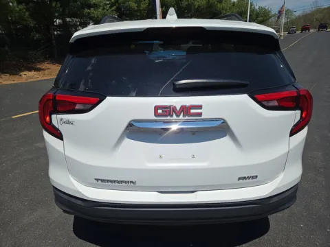 Another view of 2020 GMC Terrain SLE for sale in Hamburg, PA at Outten Chevrolet of Hamburg