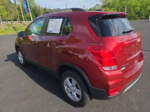 More photos of 2022 Chevrolet Trax LT at Outten Chevrolet of Hamburg, PA