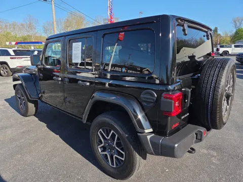 More photos of 2025 Jeep Wrangler Sahara at Outten Chevrolet of Hamburg, PA