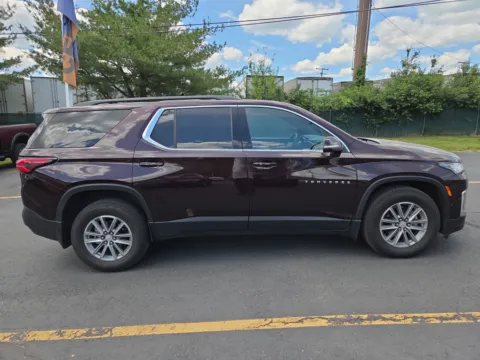 Photos of 2023 Chevrolet Traverse LT Cloth for sale in Hamburg, PA at Outten Chevrolet of Hamburg