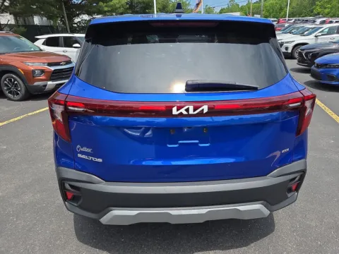 More photos of 2024 Kia Seltos LX at Outten Chevrolet of Hamburg, PA