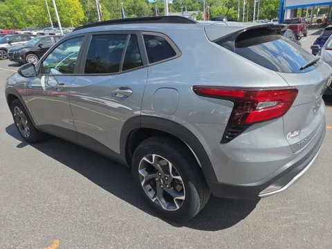 More photos of 2024 Chevrolet Trax LT at Outten Chevrolet of Hamburg, PA