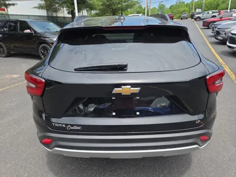 More photos of 2024 Chevrolet Trax LT at Outten Chevrolet of Hamburg, PA