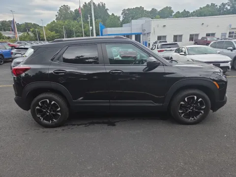 Photos of 2022 Chevrolet Trailblazer LT for sale in Hamburg, PA at Outten Chevrolet of Hamburg