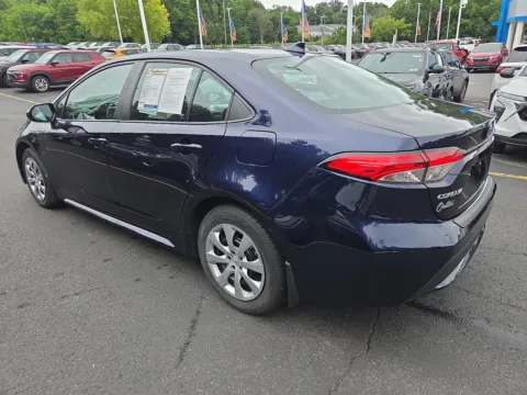 More photos of 2022 Toyota Corolla LE at Outten Chevrolet of Hamburg, PA