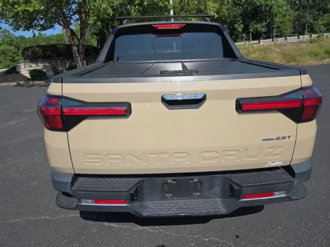 More photos of 2023 Hyundai Santa Cruz Limited at Outten Chevrolet of Hamburg, PA