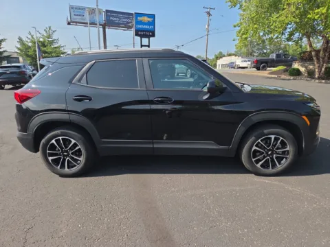 Photos of 2024 Chevrolet Trailblazer LT for sale in Hamburg, PA at Outten Chevrolet of Hamburg