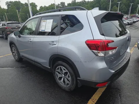 More photos of 2023 Subaru Forester Premium at Outten Chevrolet of Hamburg, PA