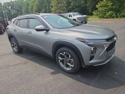 Gray 2024 Chevrolet Trax LT for sale in Hamburg, PA
