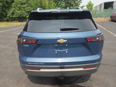 More photos of 2025 Chevrolet Equinox AWD LT at Outten Chevrolet of Hamburg, PA
