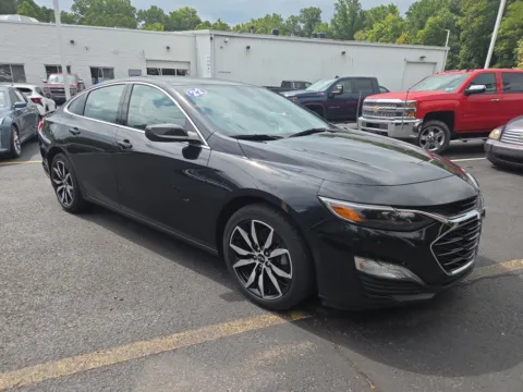 Black 2022 Chevrolet Malibu RS for sale in Hamburg, PA