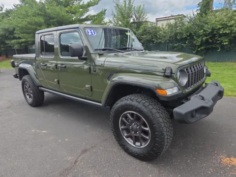 Green 2021 Jeep Gladiator Overland for sale in Hamburg, PA
