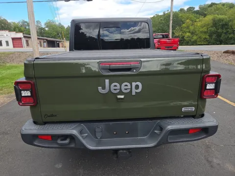 More photos of 2021 Jeep Gladiator Overland at Outten Chevrolet of Hamburg, PA