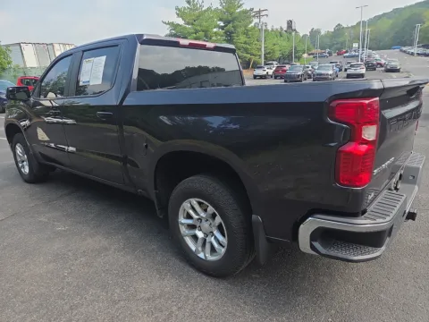 More photos of 2023 Chevrolet Silverado 1500 LT at Outten Chevrolet of Hamburg, PA