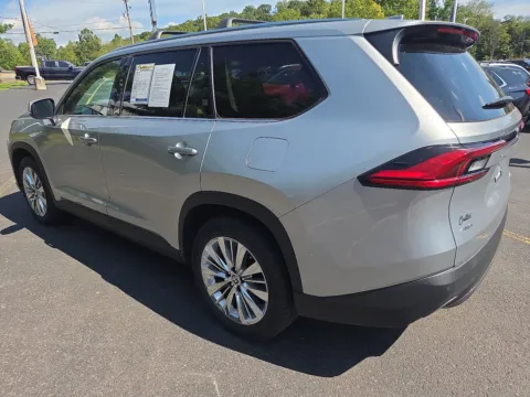 More photos of 2024 Toyota Grand Highlander Platinum at Outten Chevrolet of Hamburg, PA