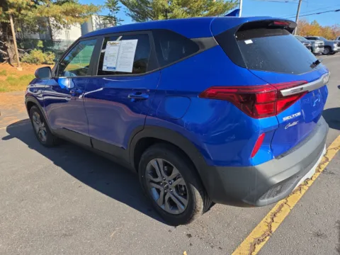 More photos of 2023 Kia Seltos LX at Outten Chevrolet of Hamburg, PA