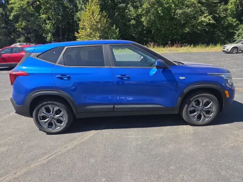 Photos of 2024 Kia Seltos LX for sale in Hamburg, PA at Outten Chevrolet of Hamburg