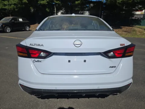 More photos of 2025 Nissan Altima SR at Outten Chevrolet of Hamburg, PA