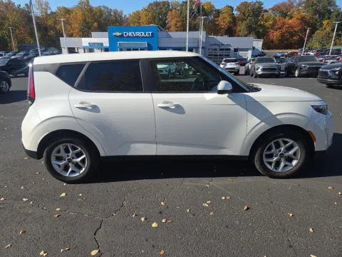 Photos of 2023 Kia Soul LX for sale in Hamburg, PA at Outten Chevrolet of Hamburg