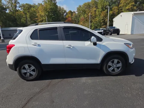 Photos of 2022 Chevrolet Trax LT for sale in Hamburg, PA at Outten Chevrolet of Hamburg