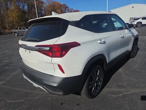 Another view of 2023 Kia Seltos LX for sale in Hamburg, PA at Outten Chevrolet of Hamburg