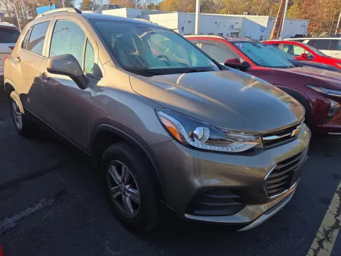 Gray 2022 Chevrolet Trax LT for sale in Hamburg, PA