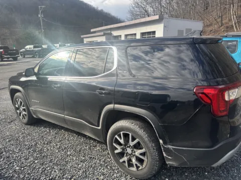 More photos of 2021 GMC Acadia SLE at Outten Chrysler Dodge Jeep Ram of Tamaqua, PA