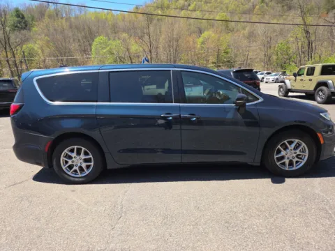 Photos of 2025 Chrysler Pacifica Select for sale in Tamaqua, PA at Outten Chrysler Dodge Jeep Ram of Tamaqua