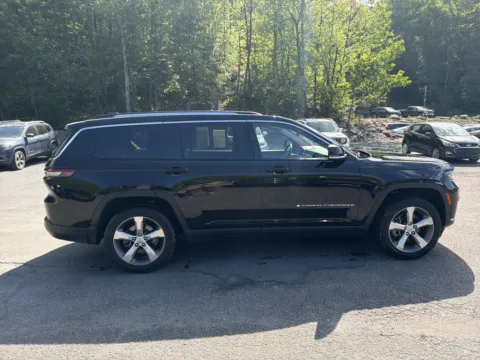 More photos of 2021 Jeep Grand Cherokee L Limited at Outten Chrysler Dodge Jeep Ram of Tamaqua, PA