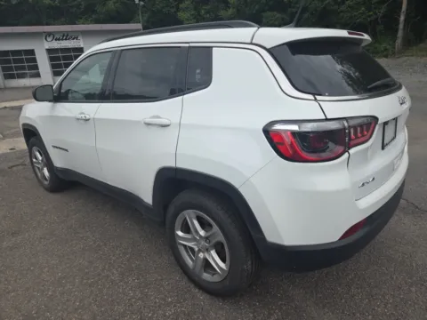 More photos of 2024 Jeep Compass Latitude at Outten Chrysler Dodge Jeep Ram of Tamaqua, PA