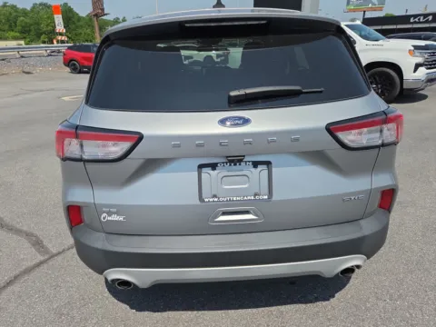More photos of 2022 Ford Escape SE at Outten Chrysler Dodge Jeep Ram of Tamaqua, PA