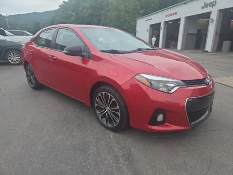 Red 2015 Toyota Corolla S for sale in Tamaqua, PA