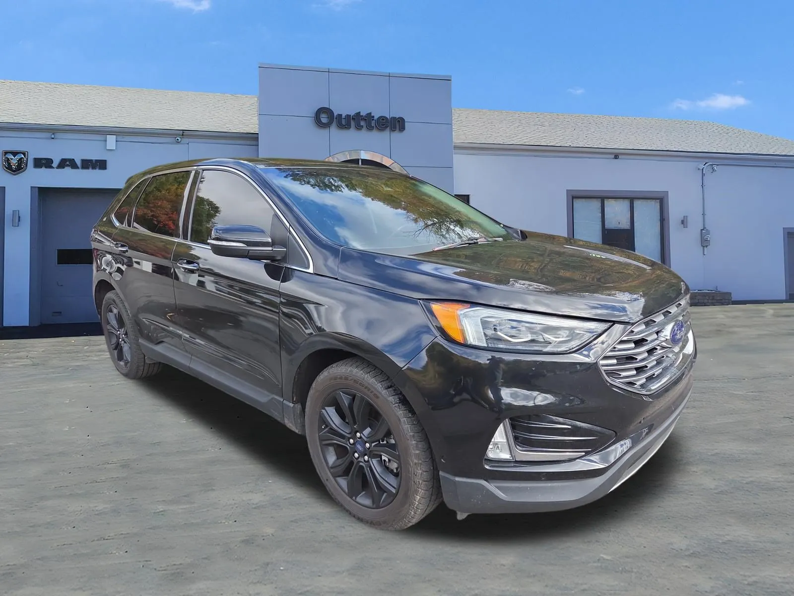 2020 Ford Edge Titanium
