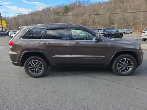 Photos of 2020 Jeep Grand Cherokee North for sale in Tamaqua, PA at Outten Chrysler Dodge Jeep Ram of Tamaqua