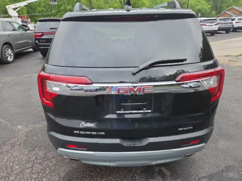 More photos of 2023 GMC Acadia SLT at Outten Chrysler Dodge Jeep Ram of Tamaqua, PA