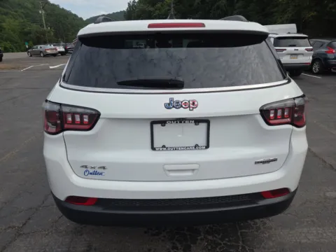 More photos of 2022 Jeep Compass Latitude at Outten Chrysler Dodge Jeep Ram of Tamaqua, PA