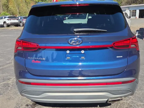 More photos of 2023 Hyundai Santa Fe SE at Outten Chrysler Dodge Jeep Ram of Tamaqua, PA