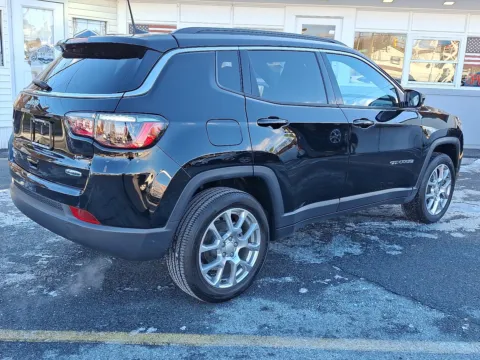 More photos of 2024 Jeep Compass Latitude Lux FWD at Outten Chevrolet Allentown, PA
