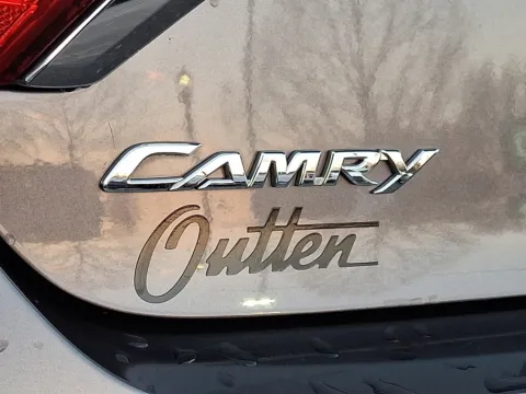 More photos of 2015 Toyota Camry LE at Outten Chevrolet Allentown, PA