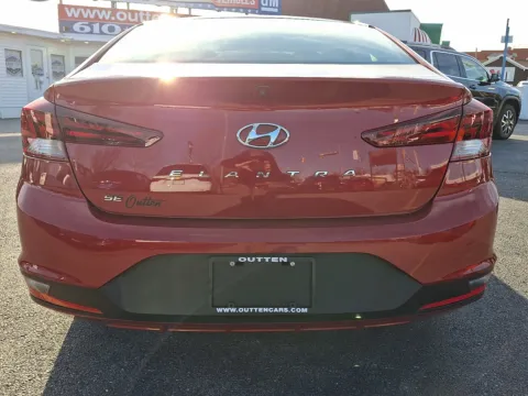 More photos of 2019 Hyundai Elantra SE at Outten Chevrolet Allentown, PA