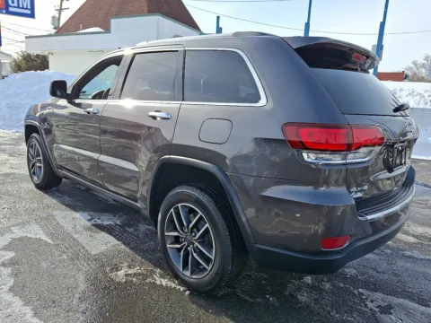Another view of 2020 Jeep Grand Cherokee Limited 4X4 for sale in Allentown, PA at Outten Chevrolet Allentown