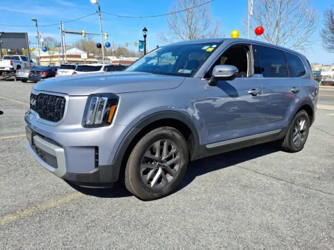 Silver 2023 Kia Telluride LX for sale in Allentown, PA