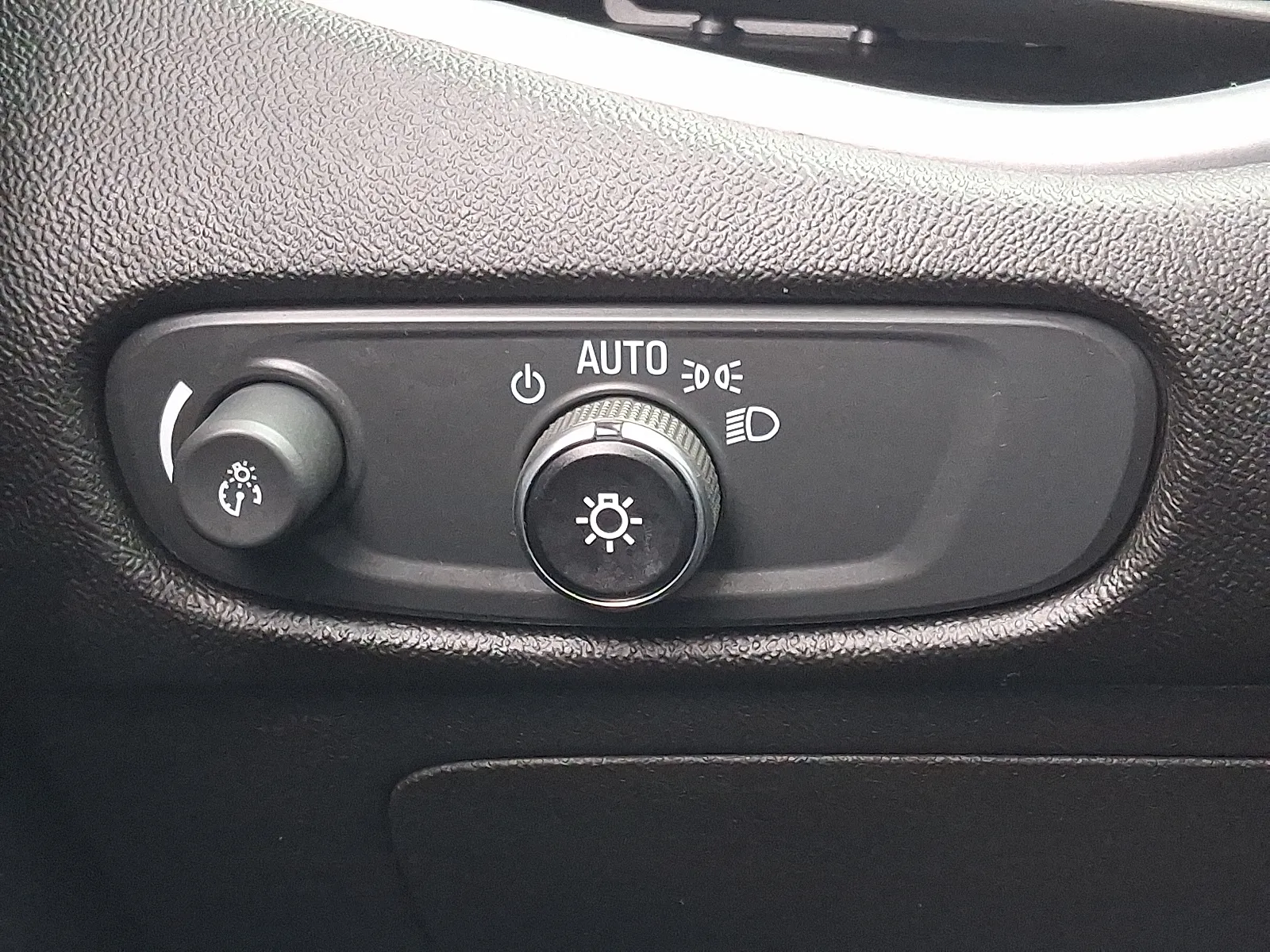 2024 Chevrolet Malibu 1LT - Photo 25