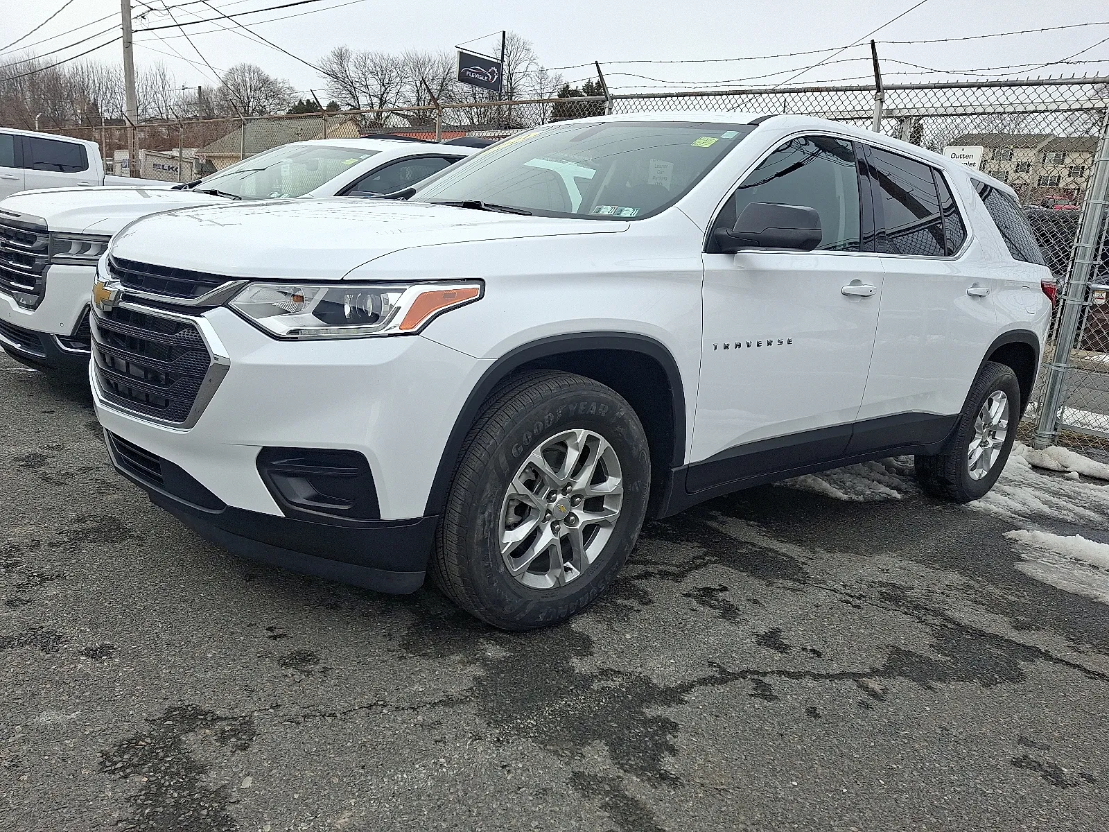 White 2021 Chevrolet Traverse FWD LS for sale in Allentown, PA